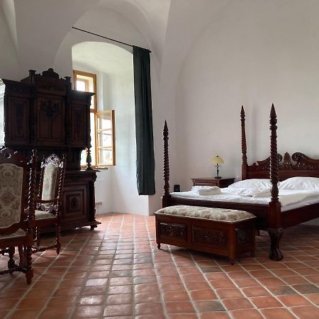 Zamek Kolstejn - Hotel Chateau Goldenstein Branná Eksteriør billede