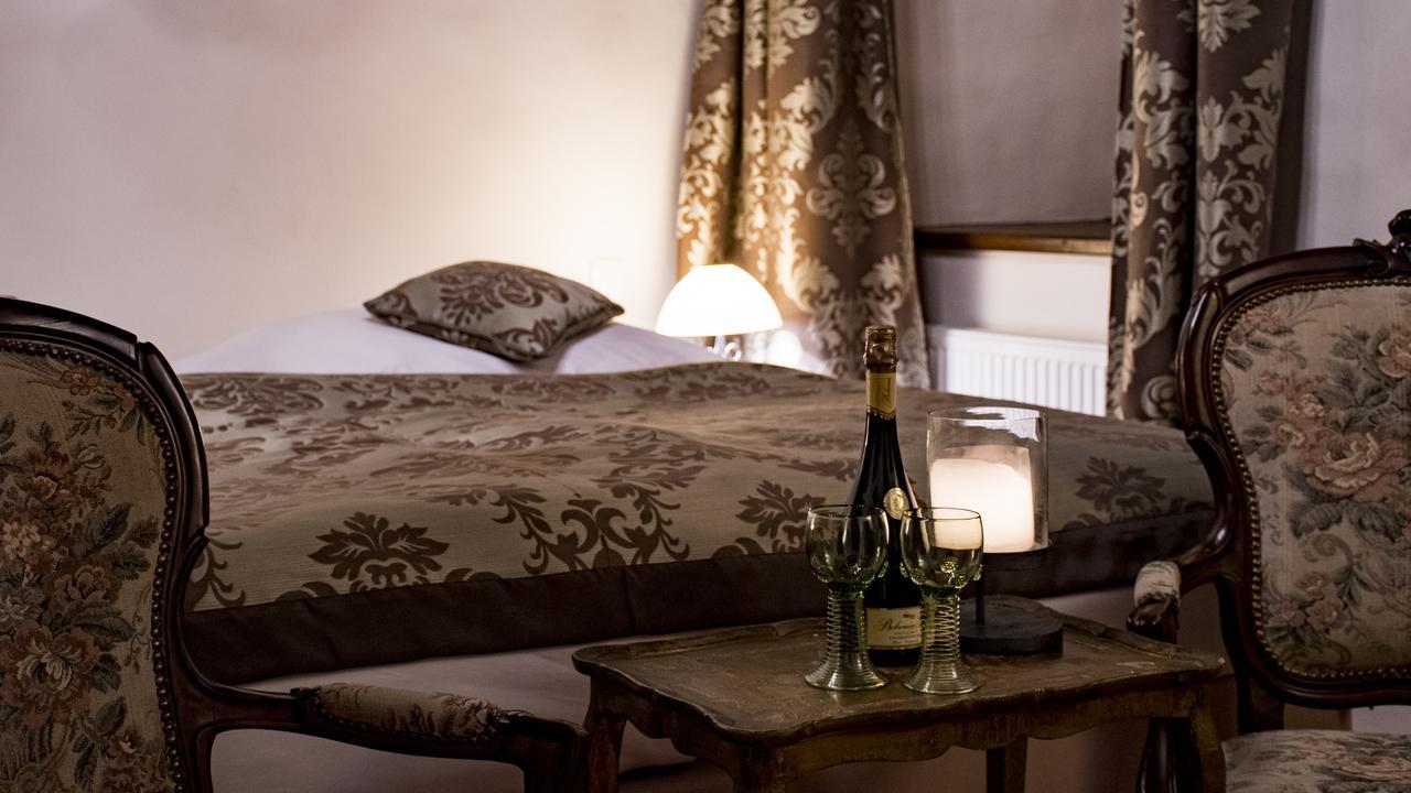 Zamek Kolstejn - Hotel Chateau Goldenstein Branná Eksteriør billede
